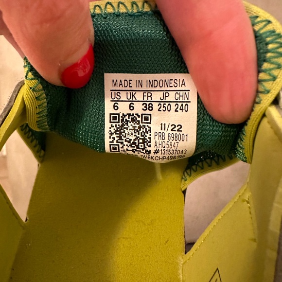 Adidas x Lego Captain Toey Sandals 6 - Picture 6 of 6